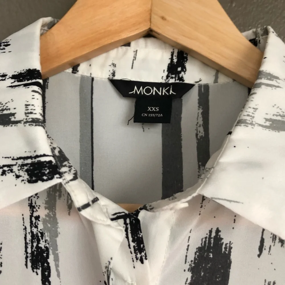 Monki Shirt dress xx small - Picture 2 of 5
